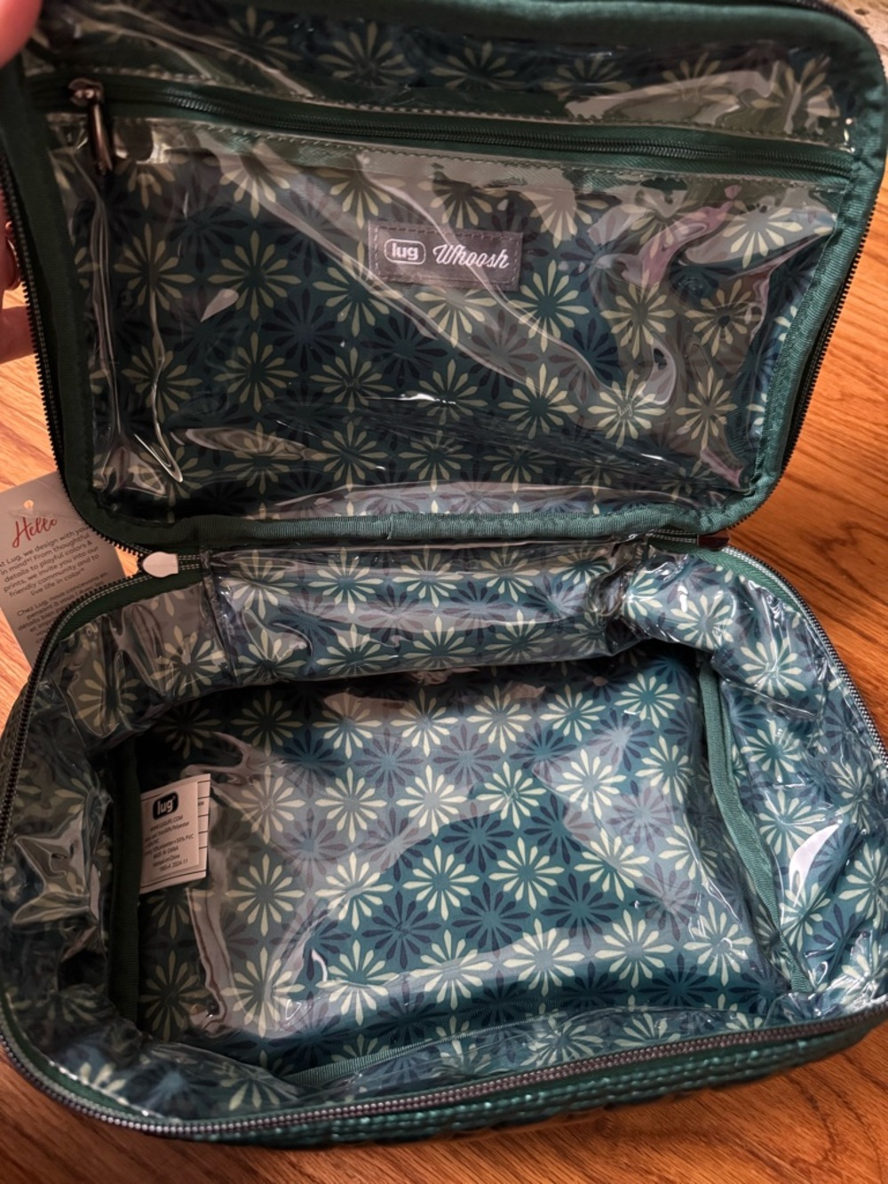 NWT Lug Whoosh Cosmetics Case - Metallic Wickedly Green - Picture 5 of 8